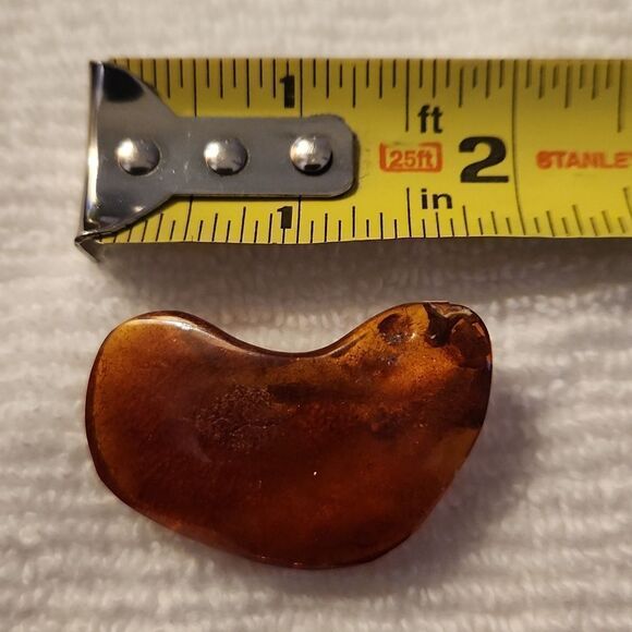 Genuine dark Amber heart shaped pin from Baltic Sea Lithuania - Picture 5 of 6
